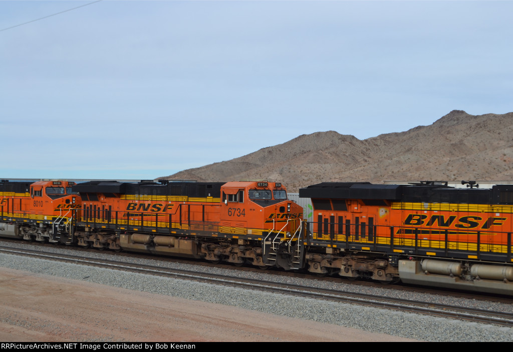 BNSF 6734